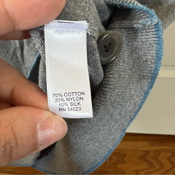 Banana Republic Men's Gray Cotton & Silk Blend Button Down Sweater Vest Size XL - Picture 7 of 9